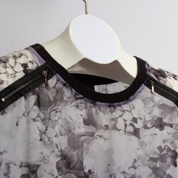 Lane Bryant Floral Print Sheer Top With Black Trim & Zipper Details Size 18/20 - Picture 3 of 7